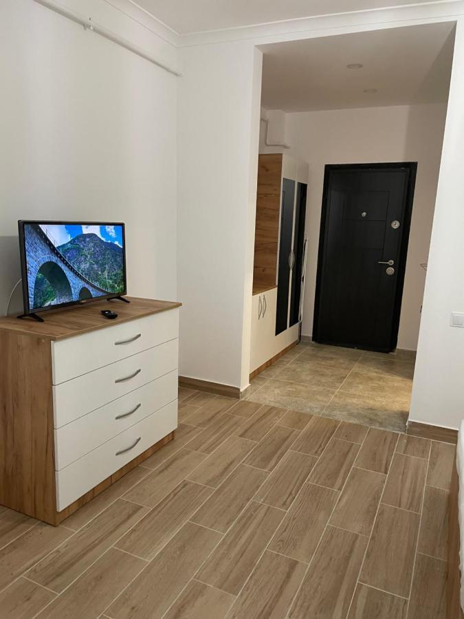 Militari Comfort Studio Rosu Exterior photo